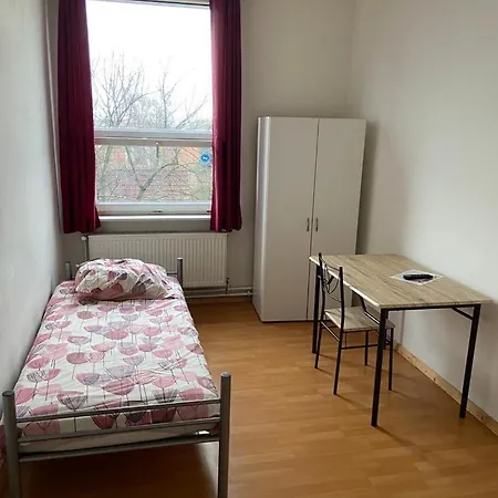 Quarto em Acomodações Particulares Gastem Ug *