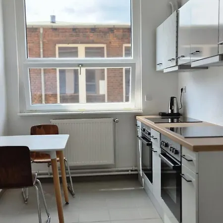 Rum i privatbostad Gastem Ug *