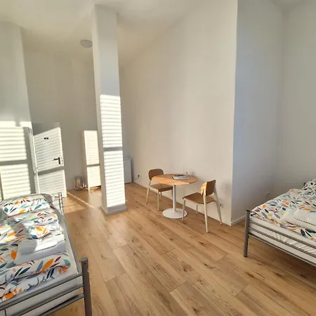 Gastem Ug Quarto em Acomodações Particulares