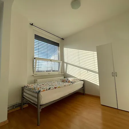 Gastem Ug Проживание в семье Берлин